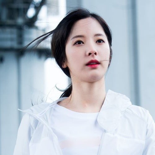 Bona will play Go Yoo Rim, the youngest fencing gold medallist.