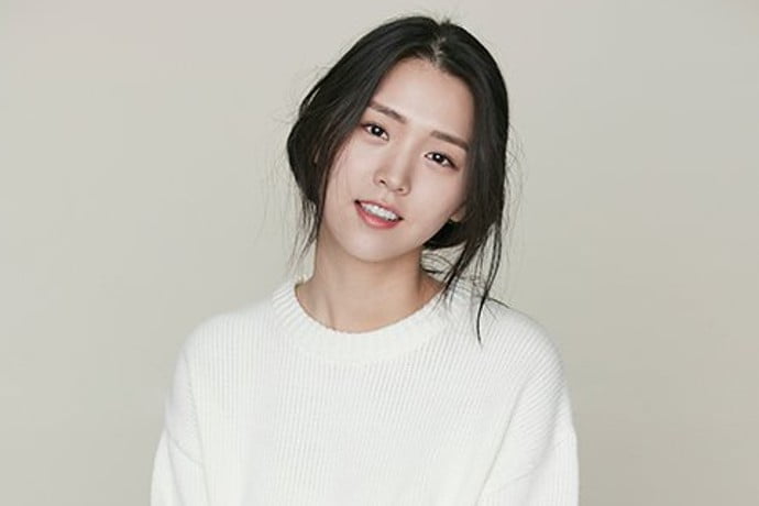 Kim Ji Eun will play Kim Hee Ah, the intelligent youngest daughter of Cheonha Group's CEO.